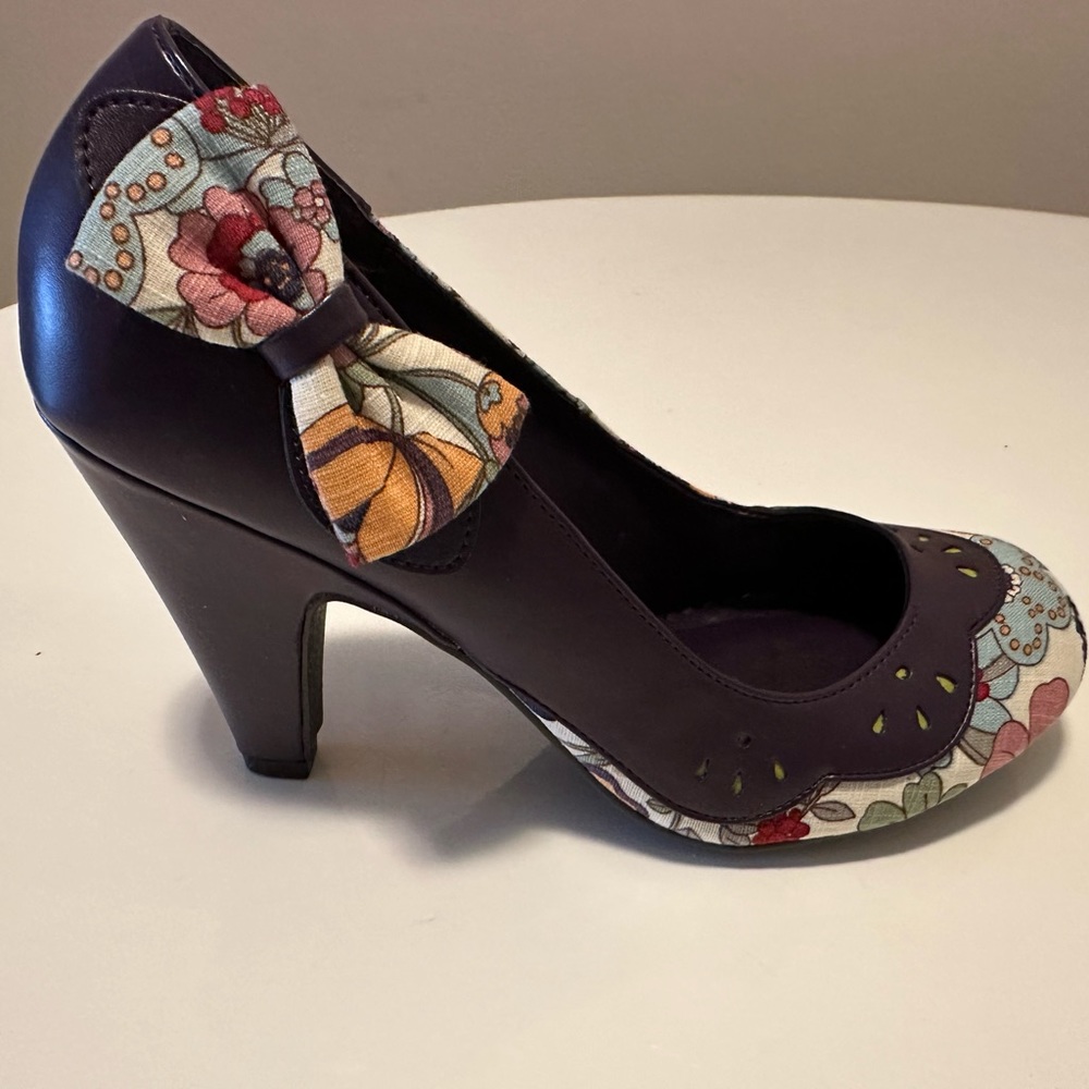 Driving Miss Daisy Pumps by Not Rated. Never worn.  Size 8.5
